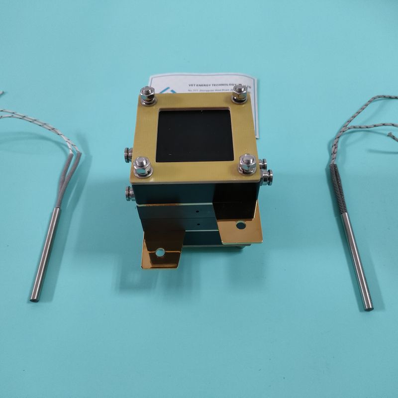Speciální přípravek pro testování výkonu membránových elektrod palivových článků